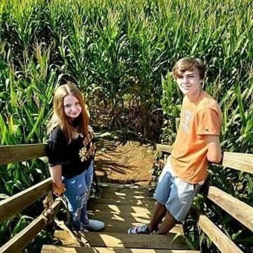 Meet your Posher, Christian